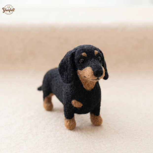 Dachshund – Wool Felt Loyal Desk Companion