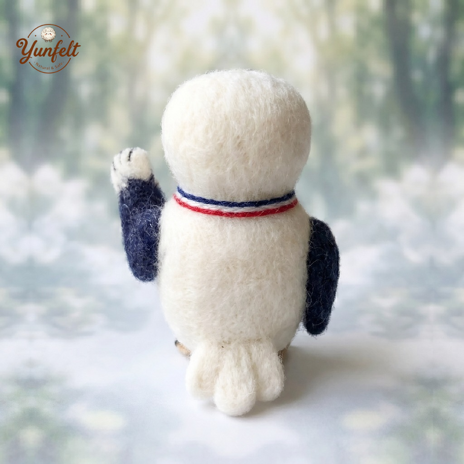 Champion Eagle Fan – Wool Felt Sports Mascot Desk Figurine