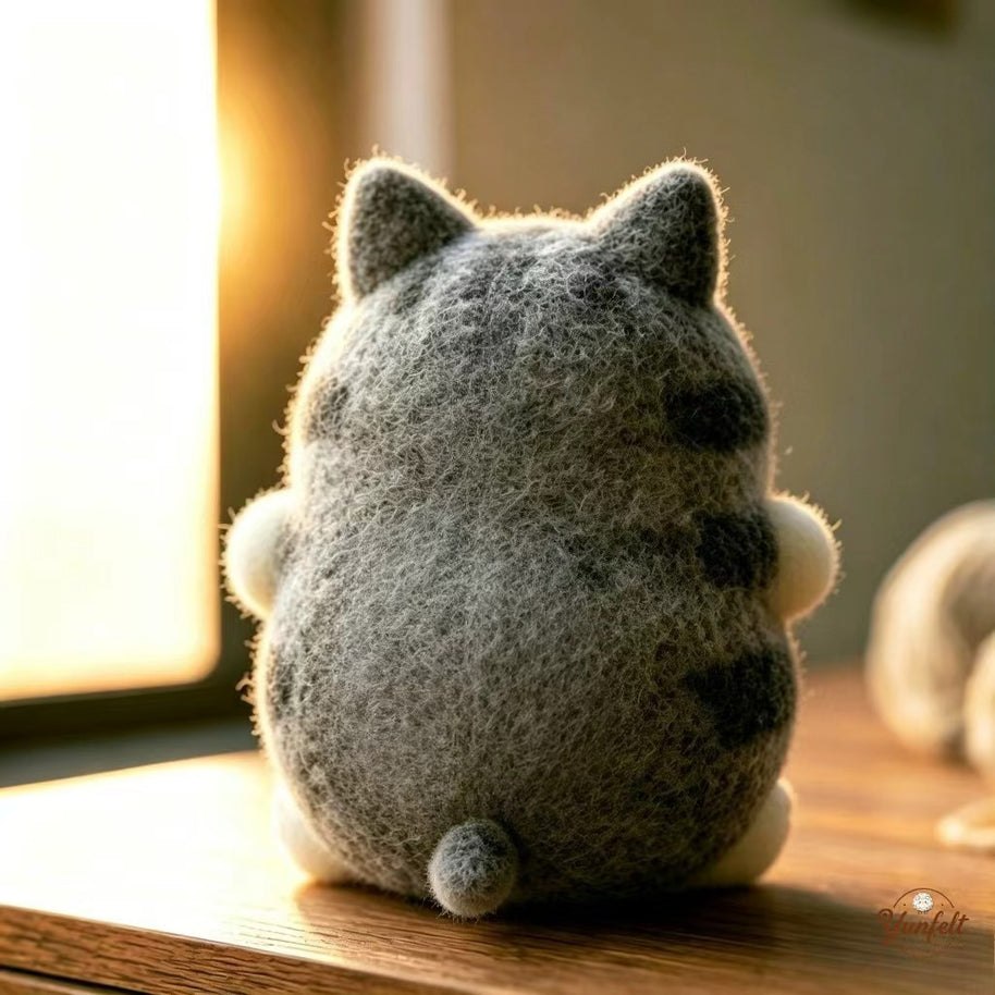 Handmade Wool Felt Chubby Tabby Cat Figurine – Cozy Desk Decor Gift
