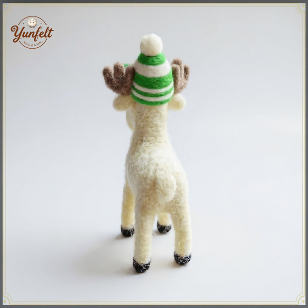 Nordic Winter Moose – Wool Felt Cozy Woodland Desk Pet