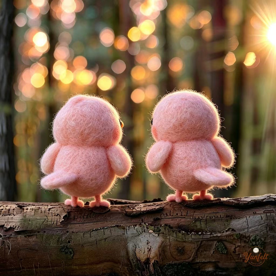 Handmade Wool Felt Pink Bird Couple Figurine – Romantic Spring Decor Gift