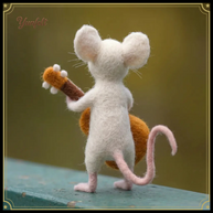 Mouse Playing Guitar – Cheerful Wool Felt Musician Figurine