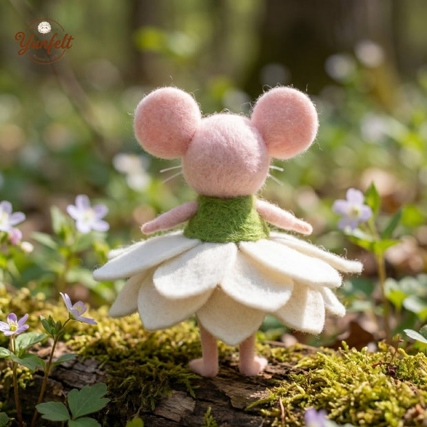 Daisy Fairy Mouse – Wool Felt Figurine with Petal Skirt