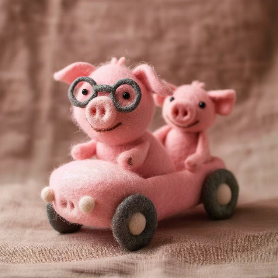 Handmade Wool Felt Driving Pig Duo Figurine – Whimsical Desk Decor Gift