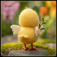 Chick with Daisy – Wool Felt Spring Sunshine Figurine