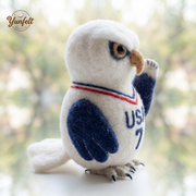 Champion Eagle Fan – Wool Felt Sports Mascot Desk Figurine