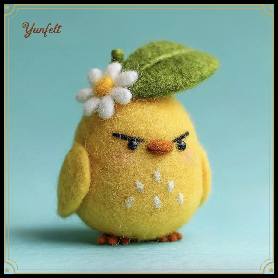 Sassy Chick with Daisy & Leaf Hat – Grumpy Wool Felt Desk Pet