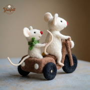 Adventurous Travelers Mice on Motorcycle – Wool Felt Duo Figurine