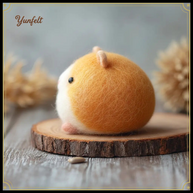 Chubby Round Hamster – Wool Felt Spherical Desk Pet