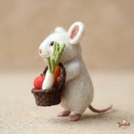 Harvest Mouse The Little Gatherer – Handmade Wool Felt Figurine