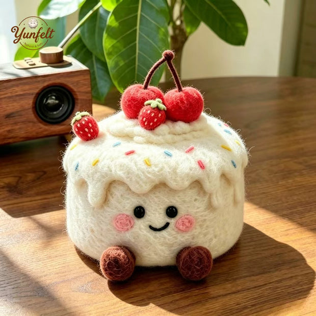 Handmade Wool Felt Berry Cake Figurine – Sweet Desk Decor Gift